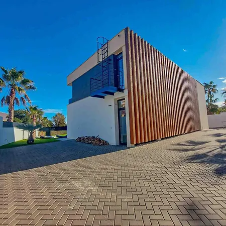 Inmovecos De Lujo Con Piscina Privada Gawy