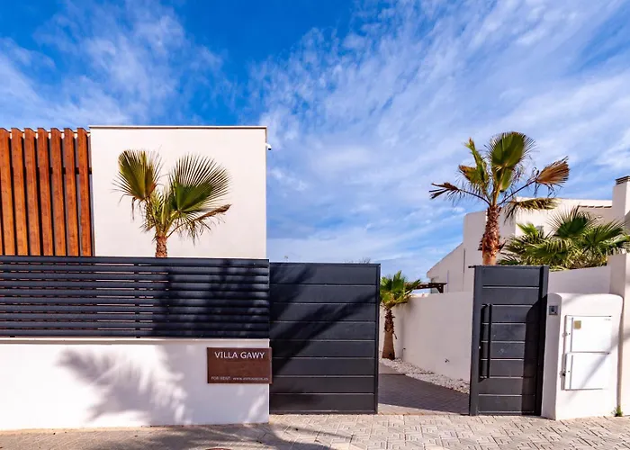 Inmovecos De Lujo Con Piscina Privada Gawy