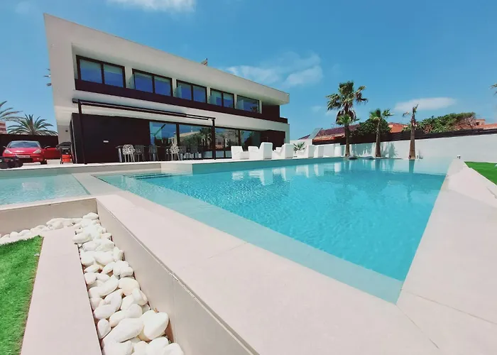 Inmovecos De Lujo Con Piscina Privada Gawy 别墅