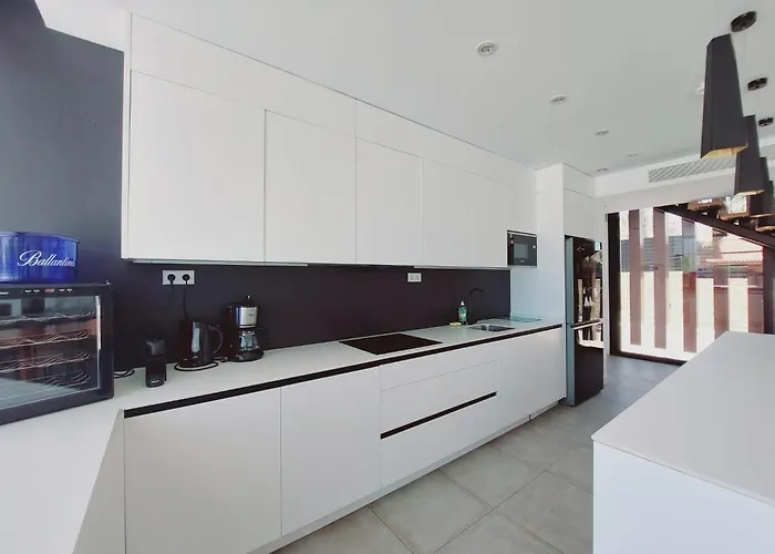 Inmovecos De Lujo Con Piscina Privada Gawy